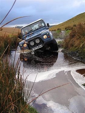 Land Rover 90 County Staation Wagon.JPG